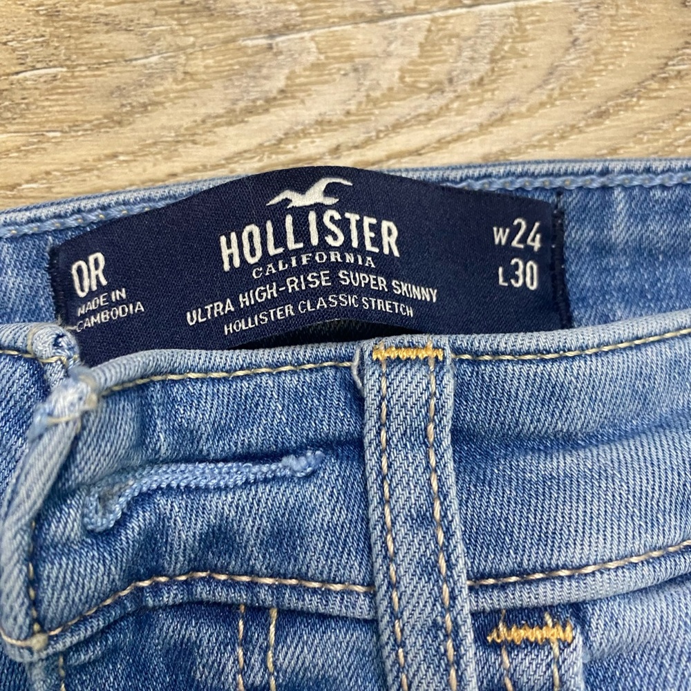 Size 0 Hollister jeans